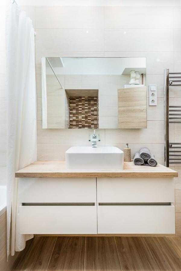 Csengery Deluxe With Balcony Appartamento Budapest